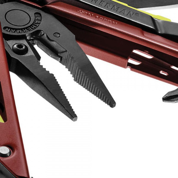 Мультитул Leatherman Signal Crimson -832745 115мм 19функций красный нейлоновый чехол карт.коробка