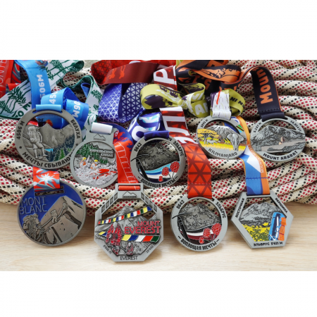 Медаль Лучше гор только горы