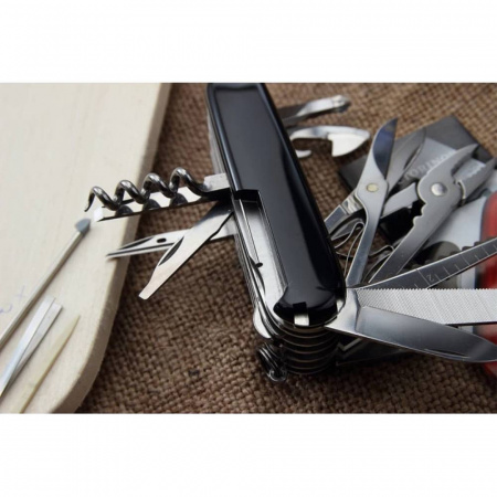 Нож перочинный Victorinox SwissChamp (1.6795.3) 91мм 33функций черный