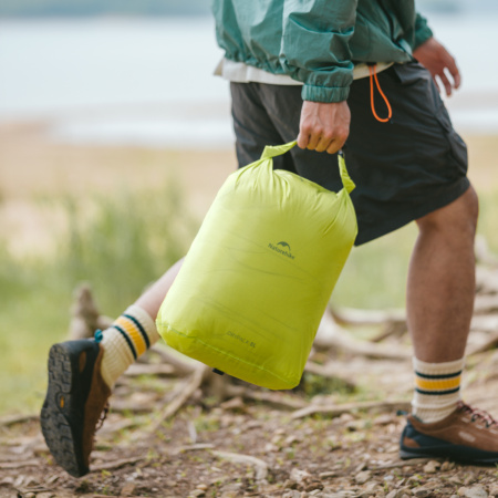 Гермомешок Naturehike Roll-Top Waterproof Storage Bag 4L CNK2550XB012