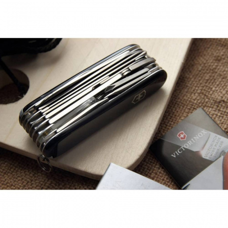 Нож перочинный Victorinox SwissChamp (1.6795.3) 91мм 33функций черный
