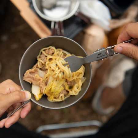 Вилка титановая складная Naturehike Titanium Alloy Outdoor Travel Folding Tableware Fork NH19C001-J