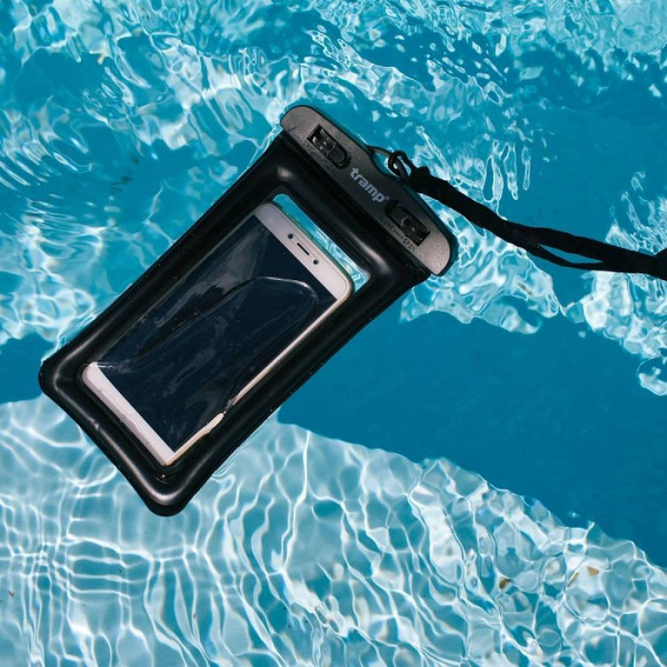 Гермопакет Tramp для мобильного телефона плавающий 107*180мм
