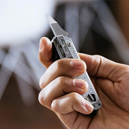 Мультитул Leatherman Free T4 (832686) 12 функций серебристый
