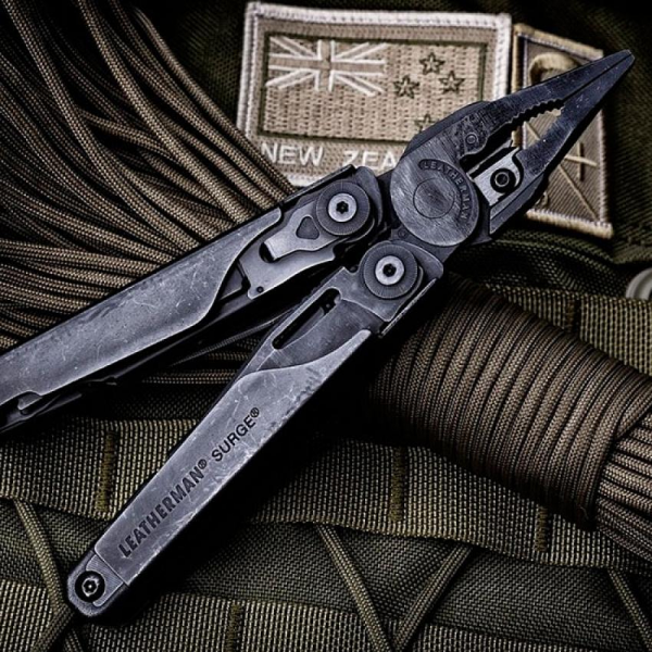 Мультитул Leatherman Surge (831334) 21функций черный карт.коробка